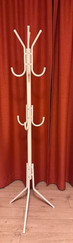 Witte kapstok in prima staat, Enlèvement, Comme neuf