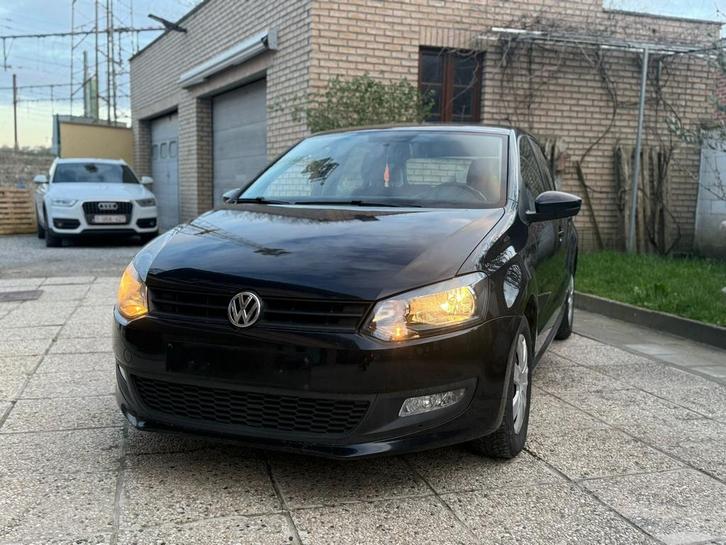 VW POLO 2012 1.2 essence 184000km, Auto's, Volkswagen, Particulier, Polo, Benzine, Euro 5, Handgeschakeld, Zwart, Ophalen