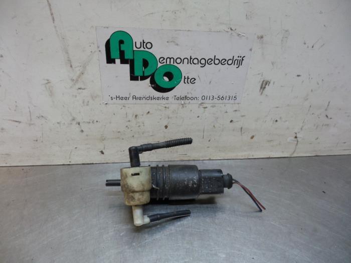 Ruitensproeierpomp voor van een Seat Ibiza (Ibiza 02-), Auto-onderdelen, Ruiten en Toebehoren, Seat, Gebruikt, 3 maanden garantie