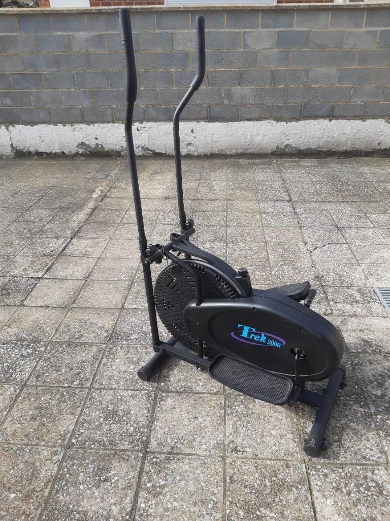 Vélo d'appartement elliptique, Sports & Fitness, Enlèvement, Utilisé, Jambes, Vélo d'appartement