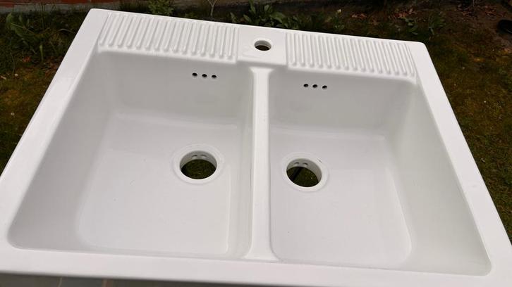 Évier en porcelaine - Double, Bricolage & Construction, Sanitaire, Comme neuf, Pierre, Enlèvement