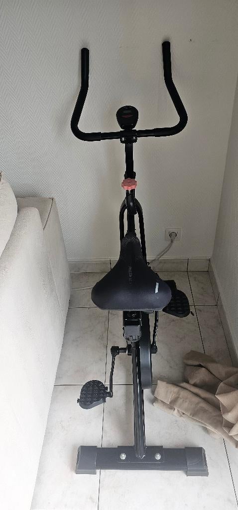 Hometrainer fitbike, Sport en Fitness, Fitnessapparatuur, Ophalen, Zo goed als nieuw, Hometrainer