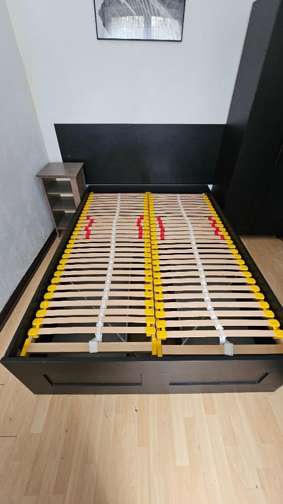 Cadre de lit noir avec 4 tiroirs 140x200, Maison & Meubles, Enlèvement, Sommier, 200 cm, Deux personnes