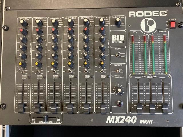 RODEC MX240 MKIII, Musique & Instruments, Tables de mixage, Comme neuf, Enlèvement