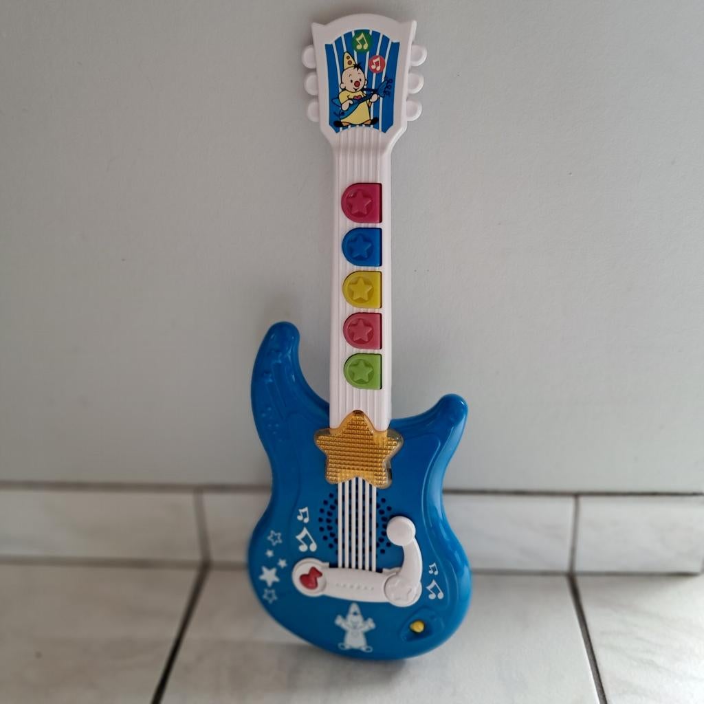 Studio 100 gitaar Bumba, Ophalen