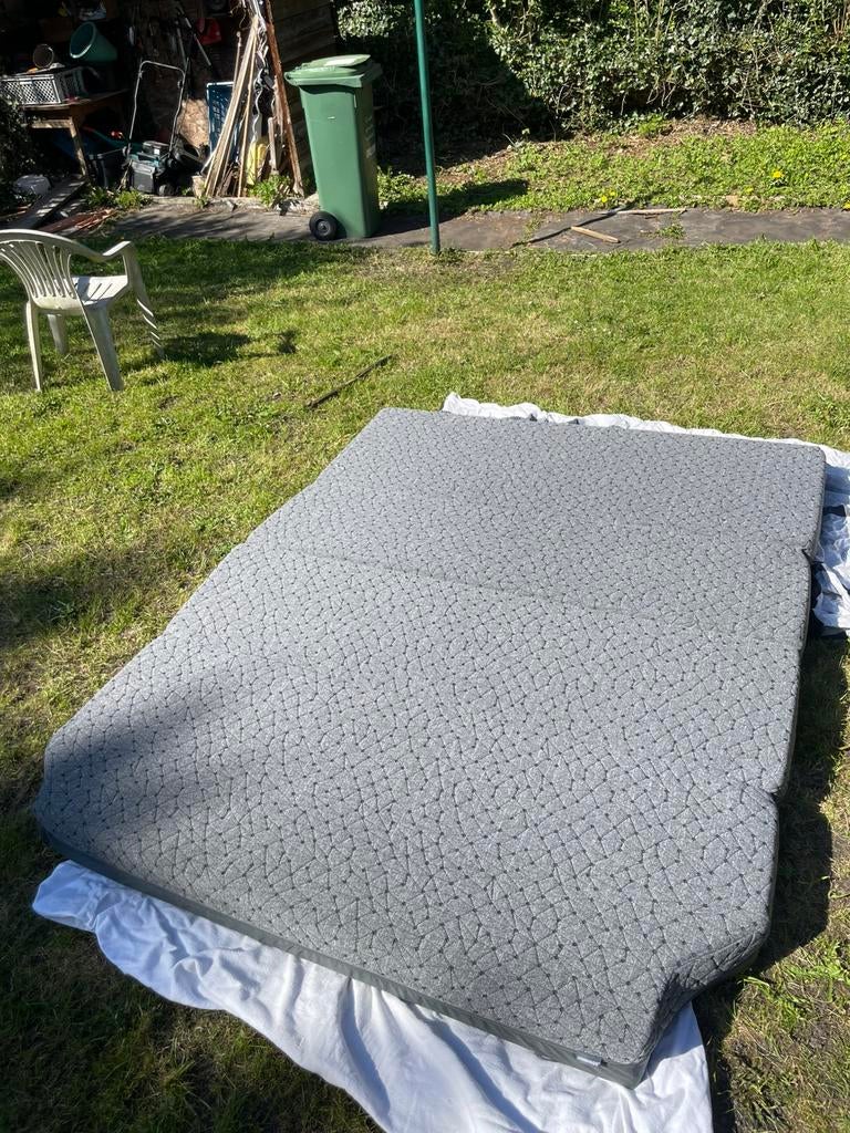 Matelas fait sur mesure pour VW T6, certainement aussi T5, Caravanes & Camping, Matelas pneumatiques, Comme neuf, Enlèvement