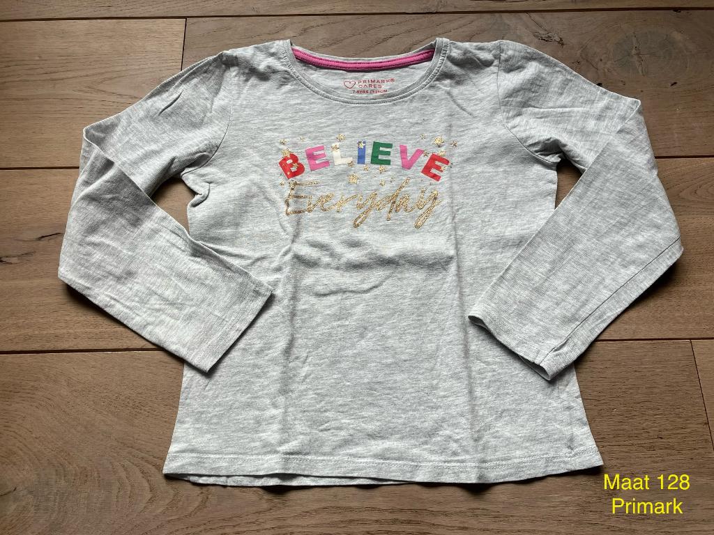 Longsleeve - Primark - Maat 128, Kinderen en Baby's, Kinderkleding | Maat 128, Gebruikt, Meisje, Ophalen of Verzenden, Shirt of Longsleeve