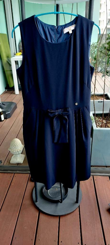 Robe élégante bleu foncé - Scapa Sport - taille 40, Vêtements | Femmes, Robes, Comme neuf, Taille 38/40 (M), Bleu, Longueur genou