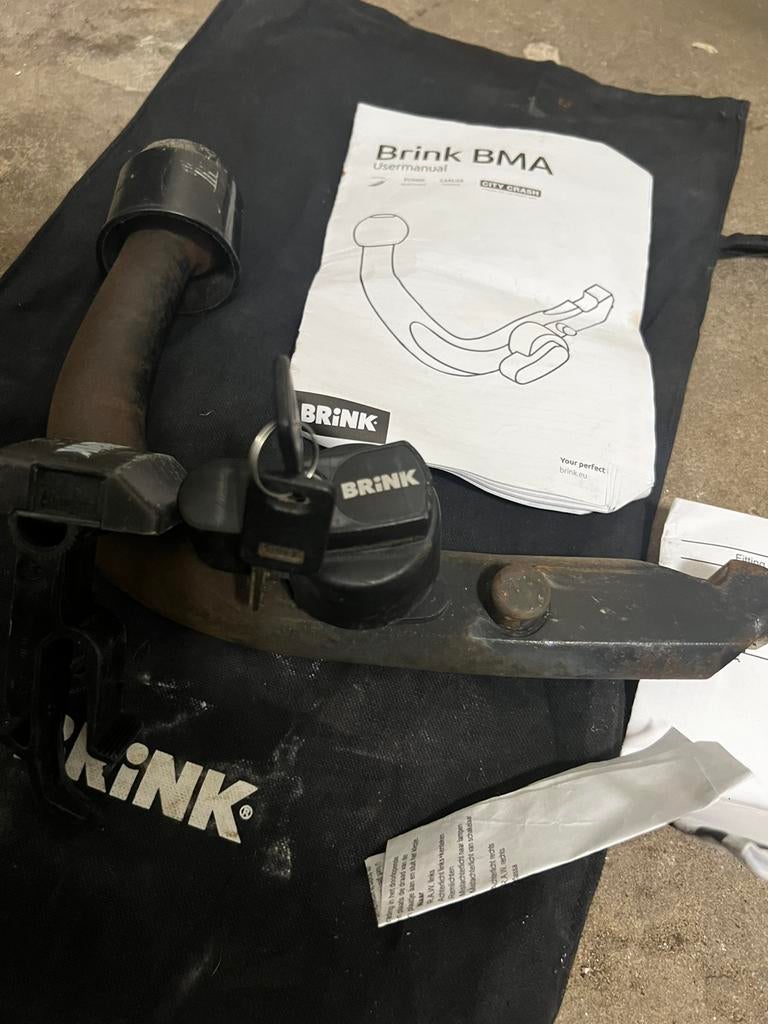 Trekhaak kogel met 2 sleutels En boek, Ophalen