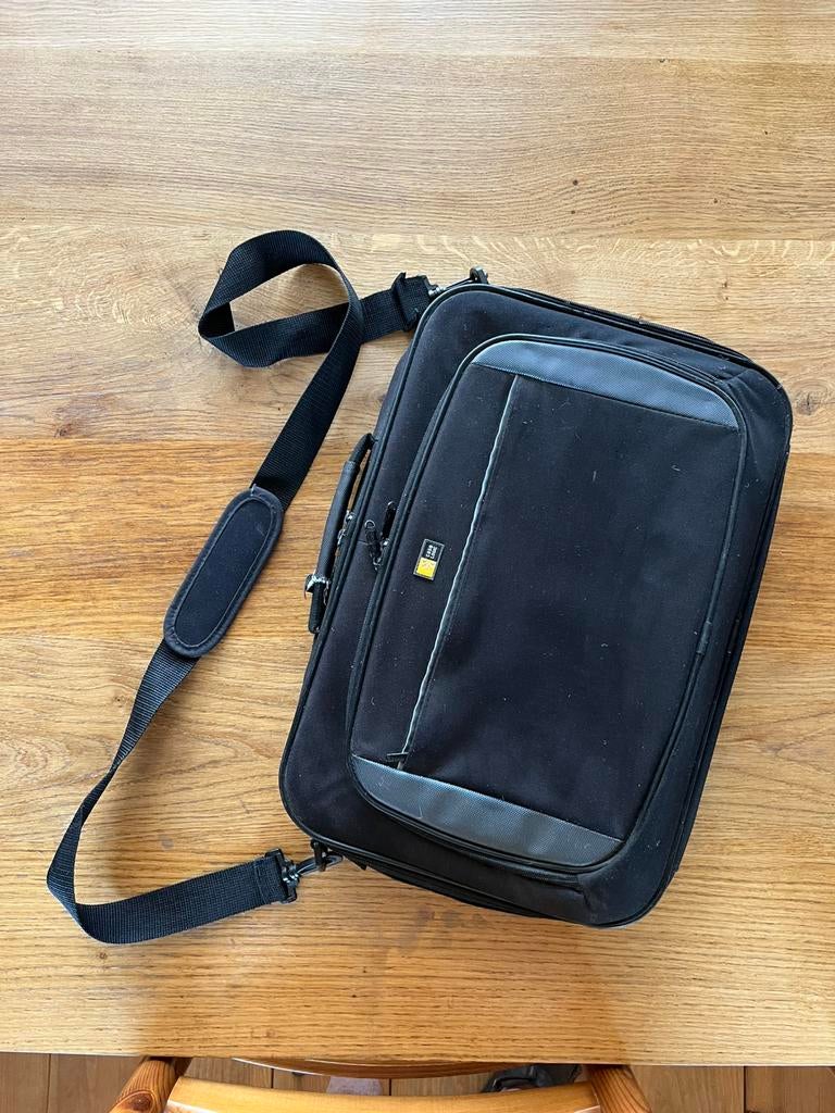 Laptoptas bieden, Computers en Software, Laptoptassen, Ophalen, Zo goed als nieuw
