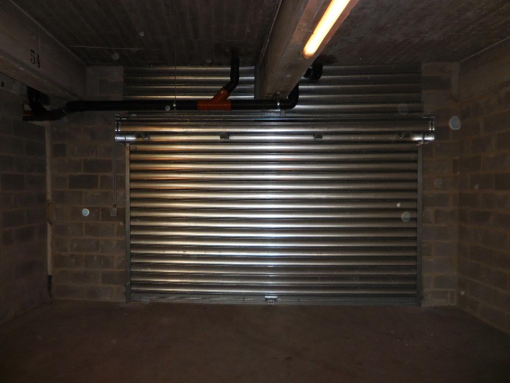 Te huur autobox voor meerdere auto's Luchtbal, Immo, Garages & Places de parking, Anvers (ville)