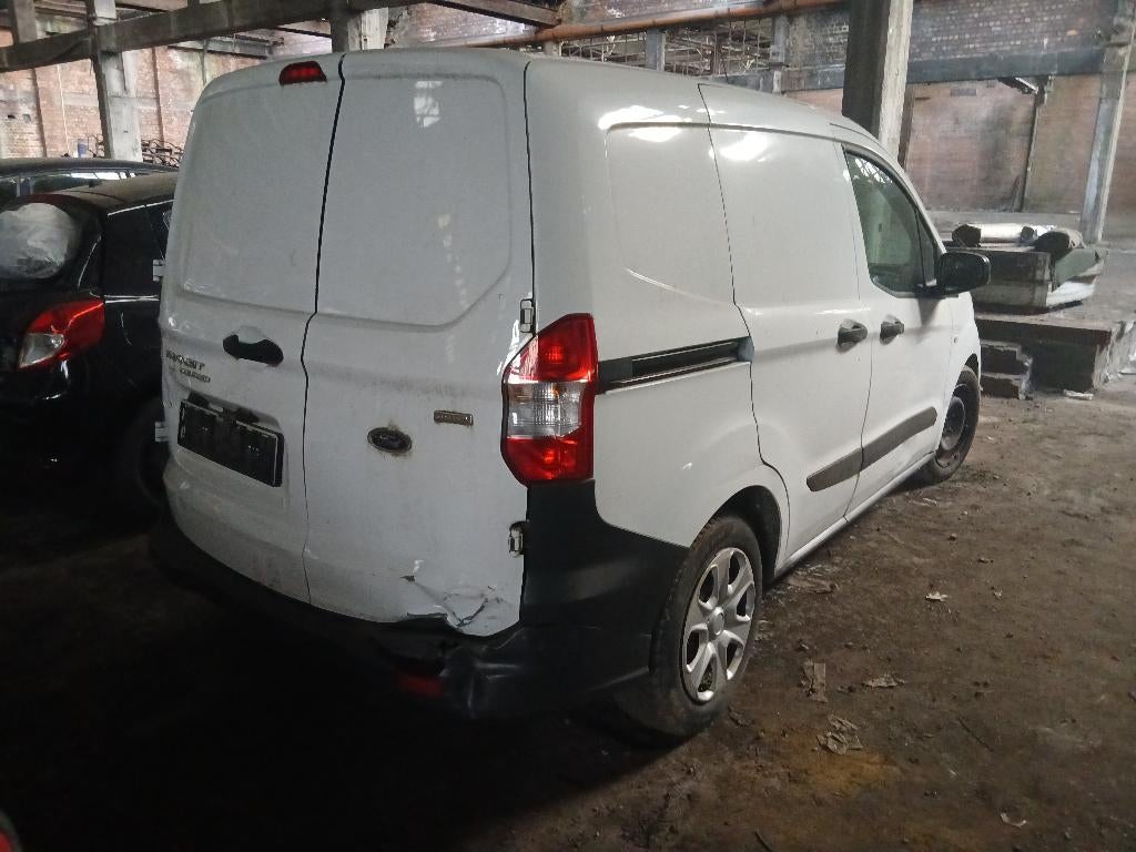 Ford Transit Courrier EssenceDegats carrosserie et sans clés, Autos, Ford, Entreprise, Achat, Transit, ABS, Phares directionnels
