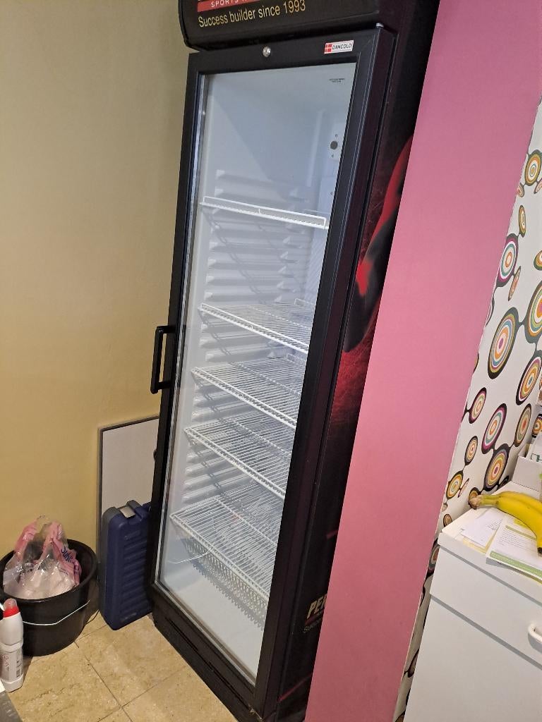 Frigo à  boisson, 150 à 200 litres, Enlèvement, Comme neuf, Sans bac à congélation