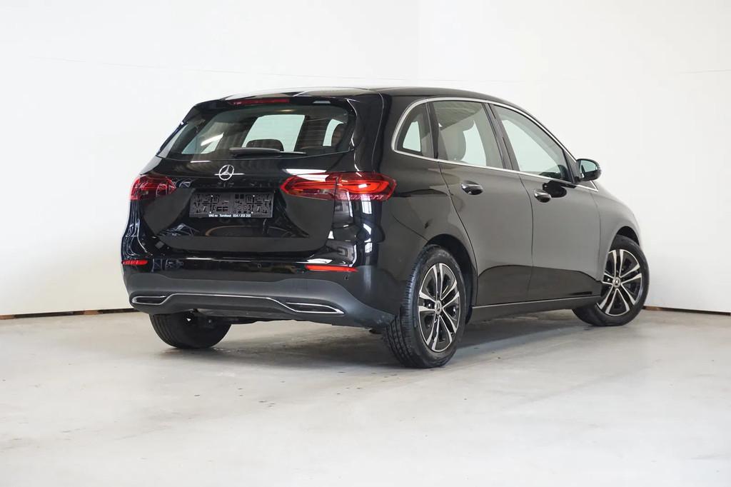 Mercedes-Benz B-CLASS 200 - MEMORY ZETELS (bj 2025), Auto's, Automaat, Leder en Stof, Zwart, 120 kW