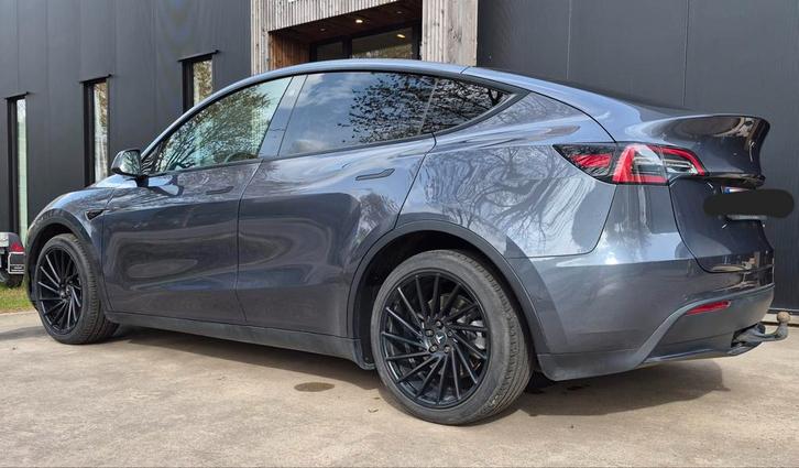 Tesla model Y long range AWD, Auto's, Tesla, Particulier, Model Y, 4x4, ABS, Achteruitrijcamera, Adaptieve lichten, Adaptive Cruise Control