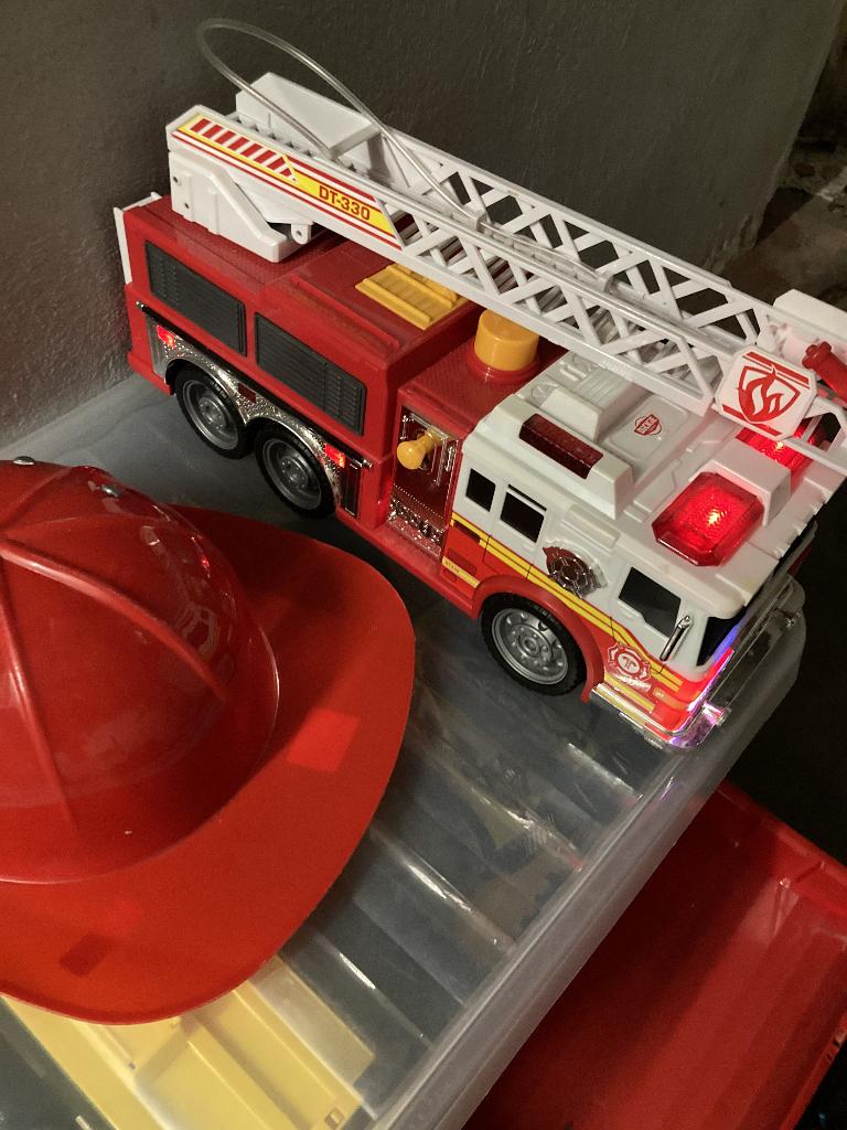 Auto's - veel verschillende soorten en groottes, Kinderen en Baby's, Speelgoed |Speelgoedvoertuigen, Ophalen, Zo goed als nieuw