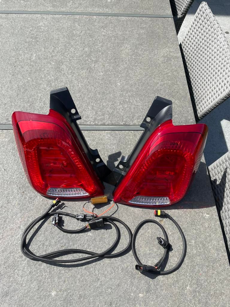 Facelift achterlichten Fiat 500c Abarth, Ophalen