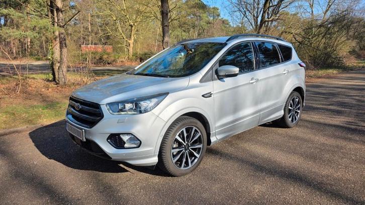 Ford Kuga St-line 1.5, Autos, Ford, Particulier, Kuga, ABS, Caméra de recul, Phares directionnels, Airbags, Air conditionné, Android Auto