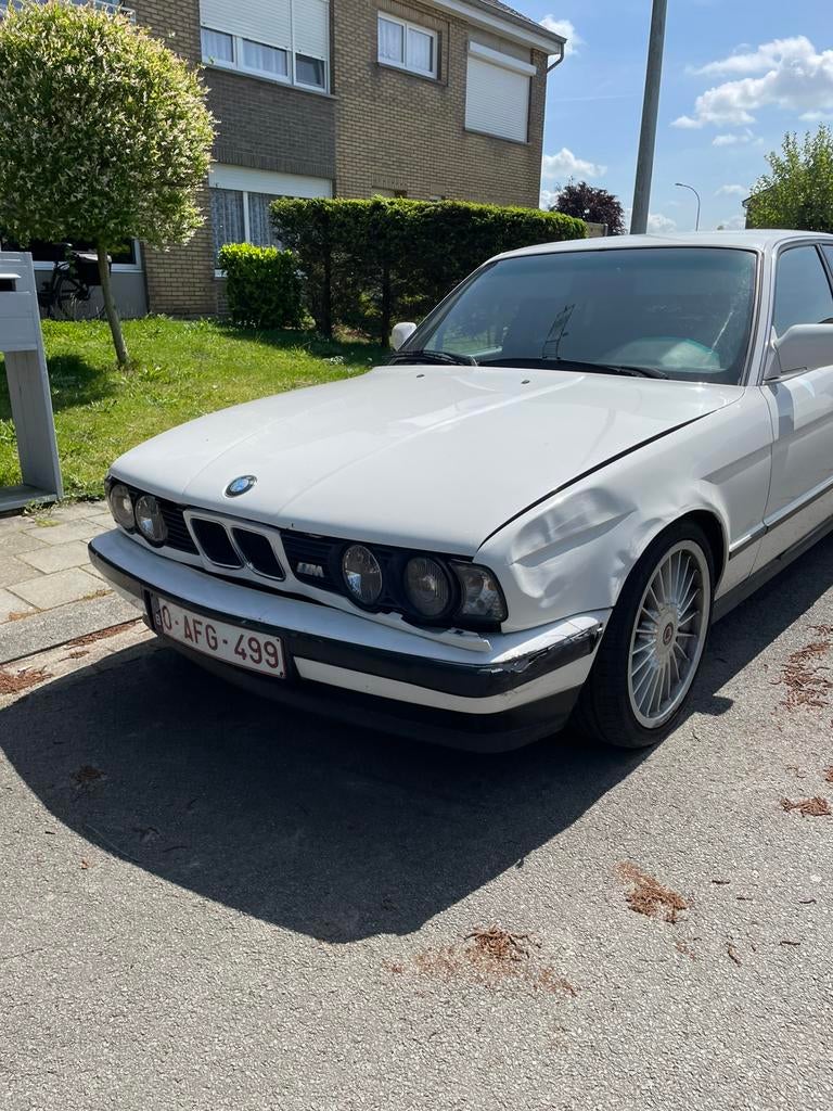 Bmw e34 voor opmaak of onderdelen, Ophalen, BMW