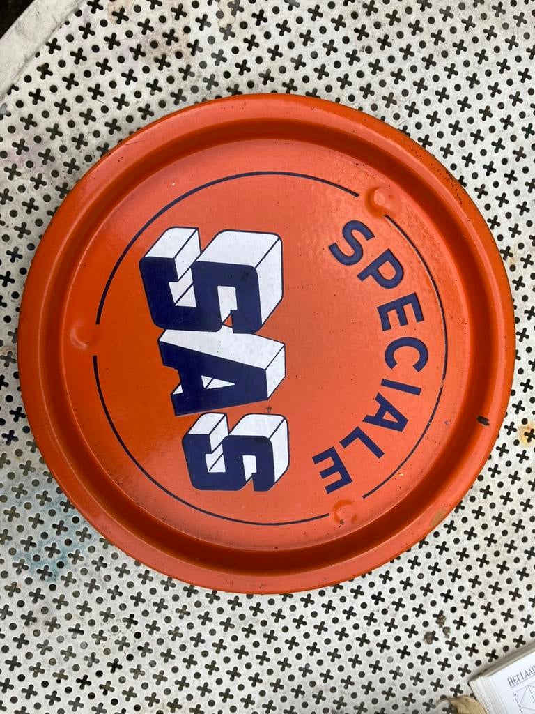 plateau à bière, Enlèvement, Comme neuf