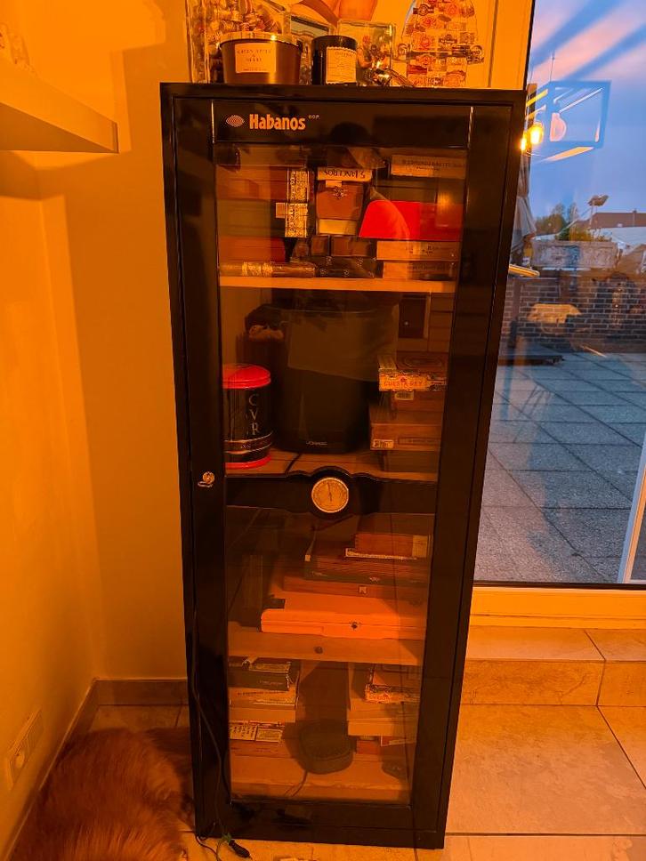 Exclusieve sigaren humidor incl premium collectie sigaren, Verzamelen, Rookartikelen, Aanstekers en Luciferdoosjes, Ophalen