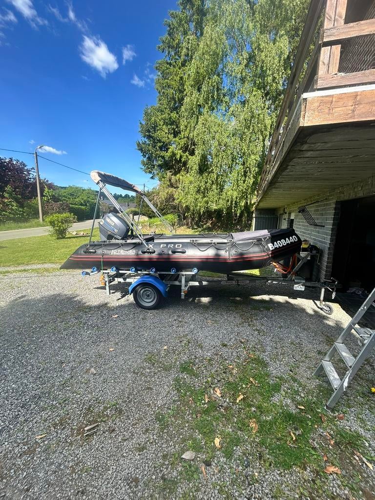 Vends  pneumatique. Complet, Watersport en Boten, Rubberboten, Zo goed als nieuw, Yamaha, Aluminium, Minder dan 70 pk, Benzine