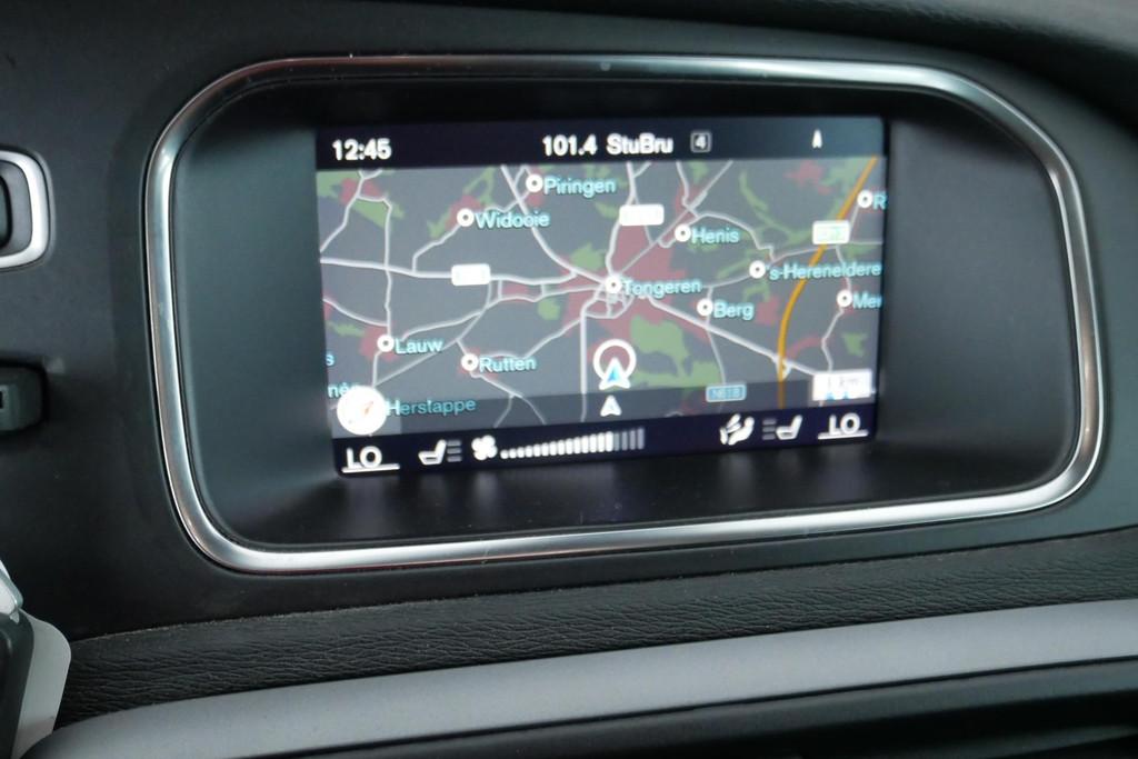 (1VQG305) Volvo V40, Auto's, Euro 6, 1969 cc, 120 pk, Bedrijf