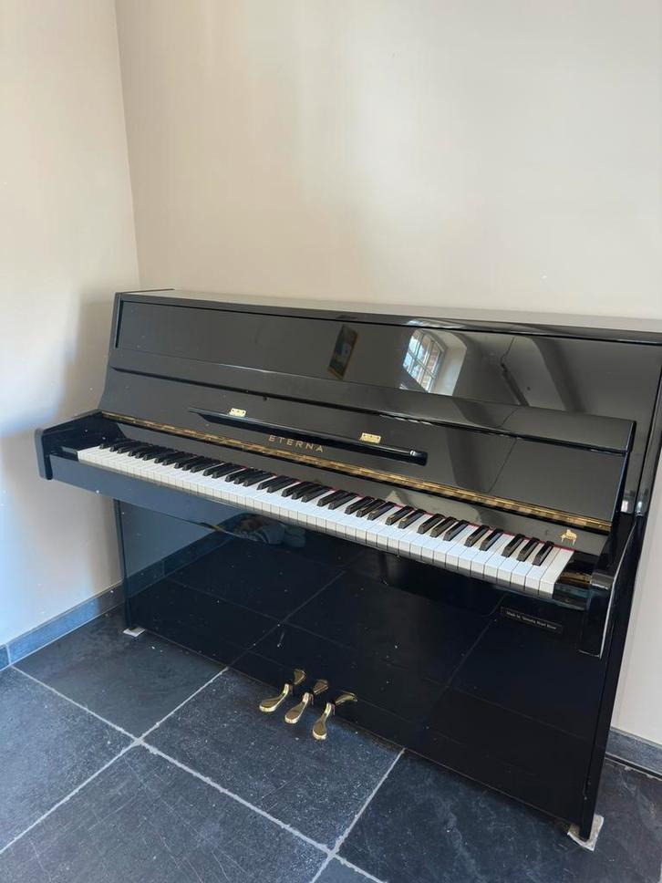 Eterna ER-C10 (by Yamaha) Piano – Zwart Hoogglans, Musique & Instruments, Pianos, Utilisé, Piano, Noir, Brillant, Enlèvement