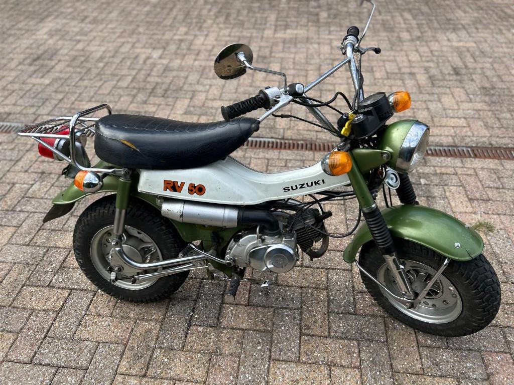 Suzuki RV 50 – Originele staat – Start en rijdt goed, Fietsen en Brommers, Brommers | Oldtimers, Ophalen, Klasse B (45 km/u), 50 cc
