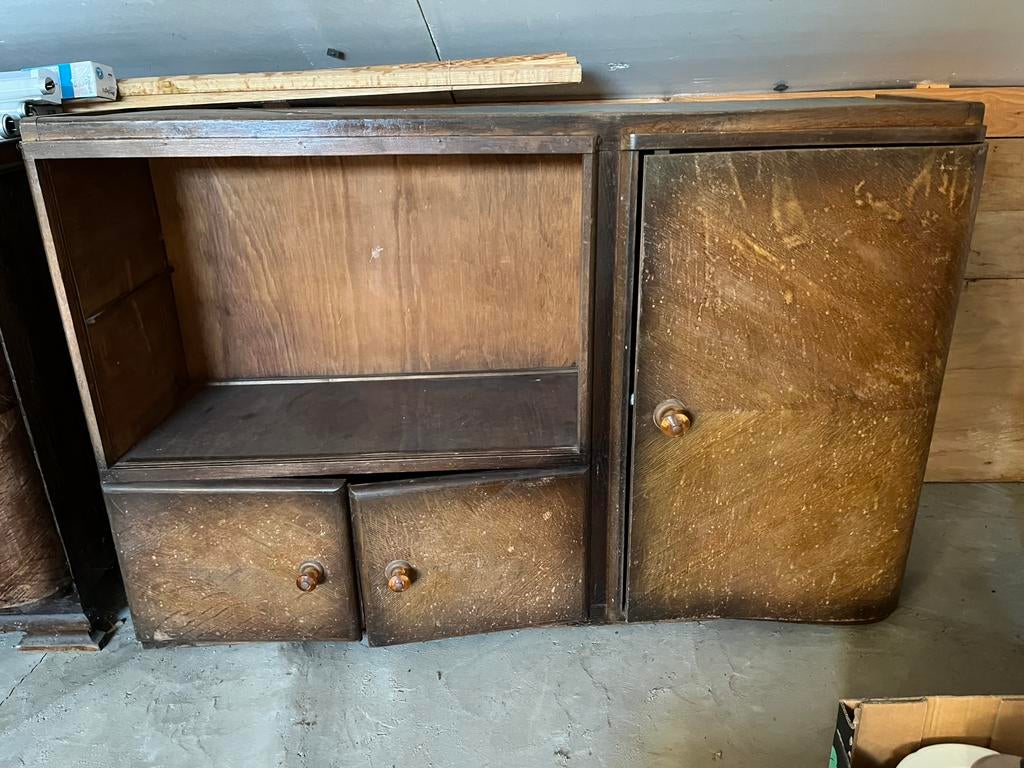 oude buffetkast, Ophalen, Gebruikt
