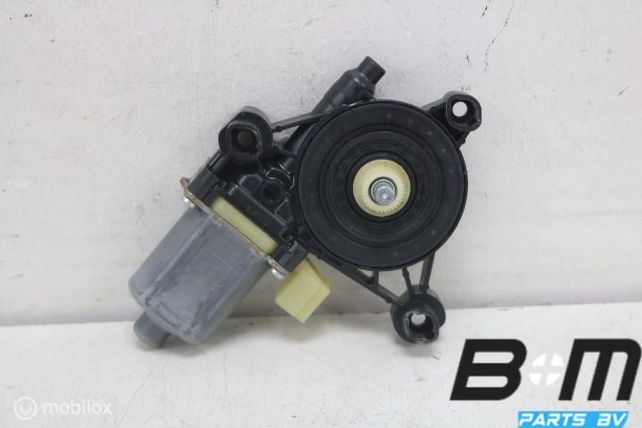 Raammotor linksvoor Audi A3 8V 5Q0959802B, Gebruikt