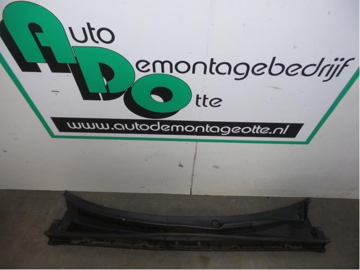 Paravent van een Toyota Yaris Verso (Yaris Verso 00-) (583), Auto-onderdelen, Gebruikt, -, -, Ophalen of Verzenden