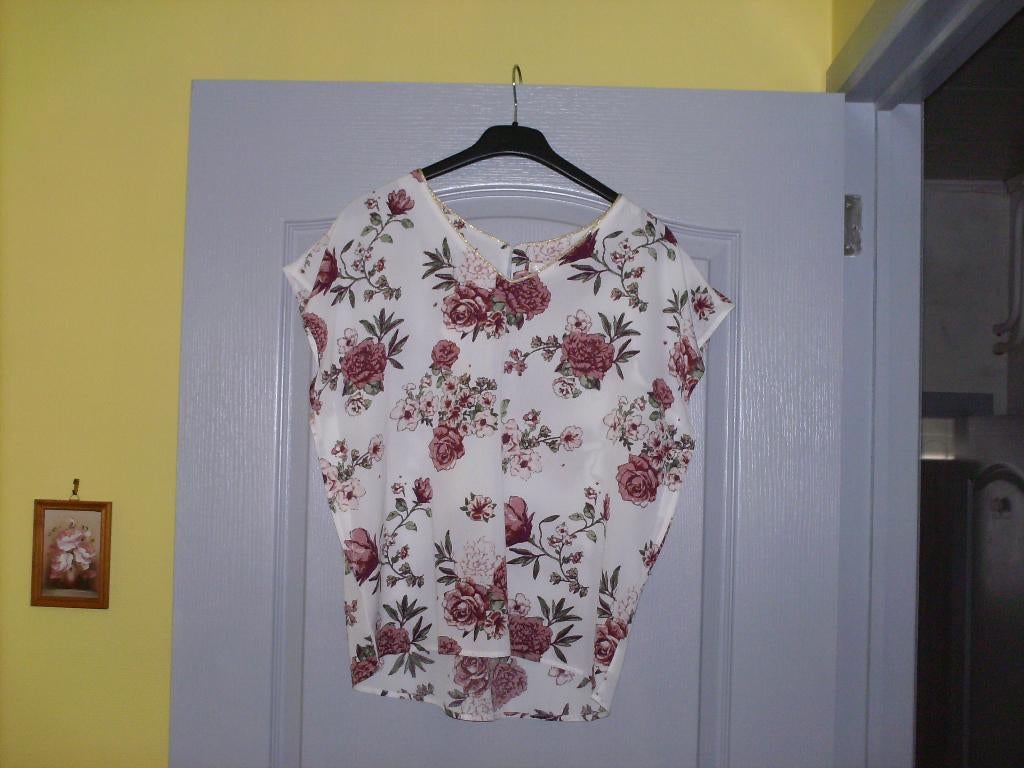 a vendre blouse tunique pour dame, Kleding | Dames, Blouses en Tunieken, Overige kleuren, Maat 42/44 (L), Nieuw, Kligel