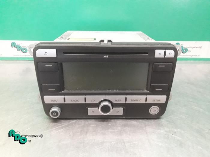 Radio/Lecteur CD d'un Volkswagen Jetta (Jetta 05-), Autos : Pièces & Accessoires, Électronique & Câbles, Volkswagen, Utilisé, 3 mois de garantie