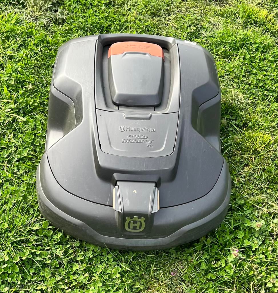 Robot tondeuse Husqvarna automower310, Tuin en Terras, Robotmaaiers, Gebruikt, 20 tot 25 cm, Ophalen