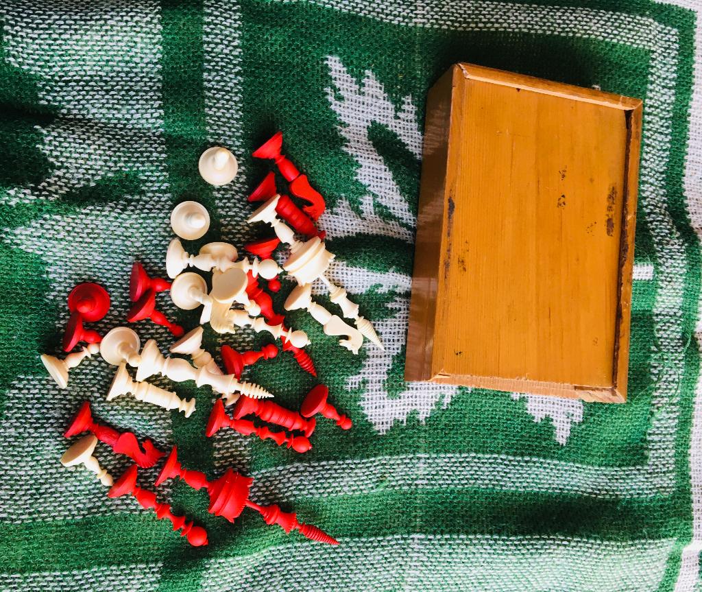 pions d'échecs, Hobby & Loisirs créatifs, Jeux de société | Jeux de plateau, 1 ou 2 joueurs, Enlèvement ou Envoi, Comme neuf