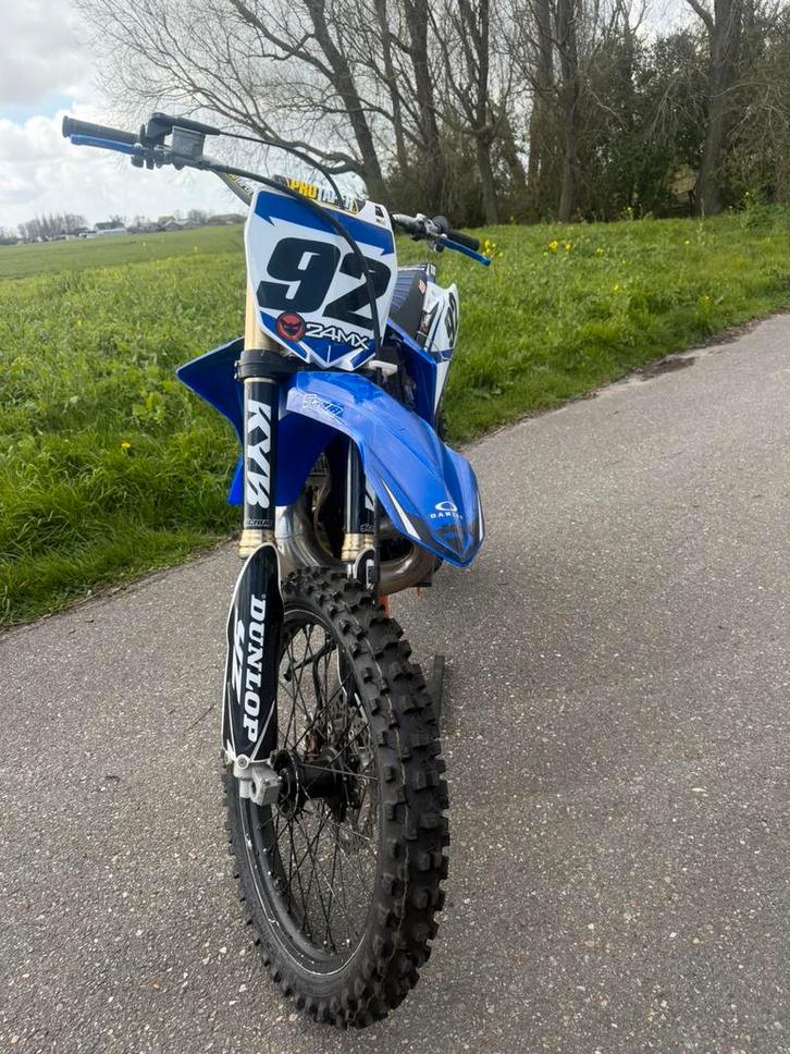 Yamaha yz 250 cc 2 takt 2015 model, Vélos & Vélomoteurs, Cyclomoteurs | Cyclomoteurs de cross, Comme neuf, Yamaha, Enlèvement ou Envoi
