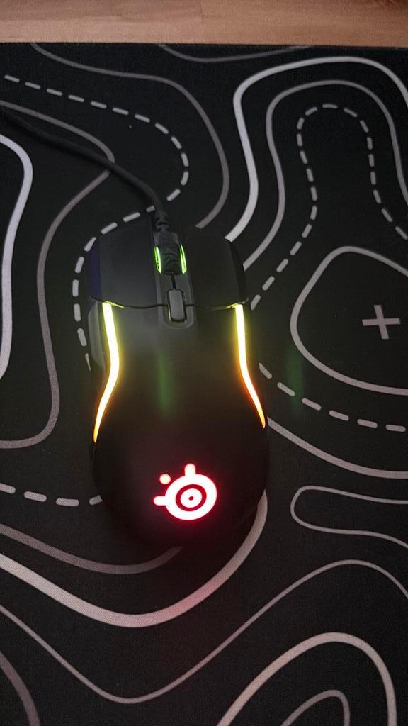 Steelseries Rival 5 muis, Computers en Software, Muizen, Zo goed als nieuw, Muis, Rechtshandig, Bedraad, Ergonomisch, Gaming muis