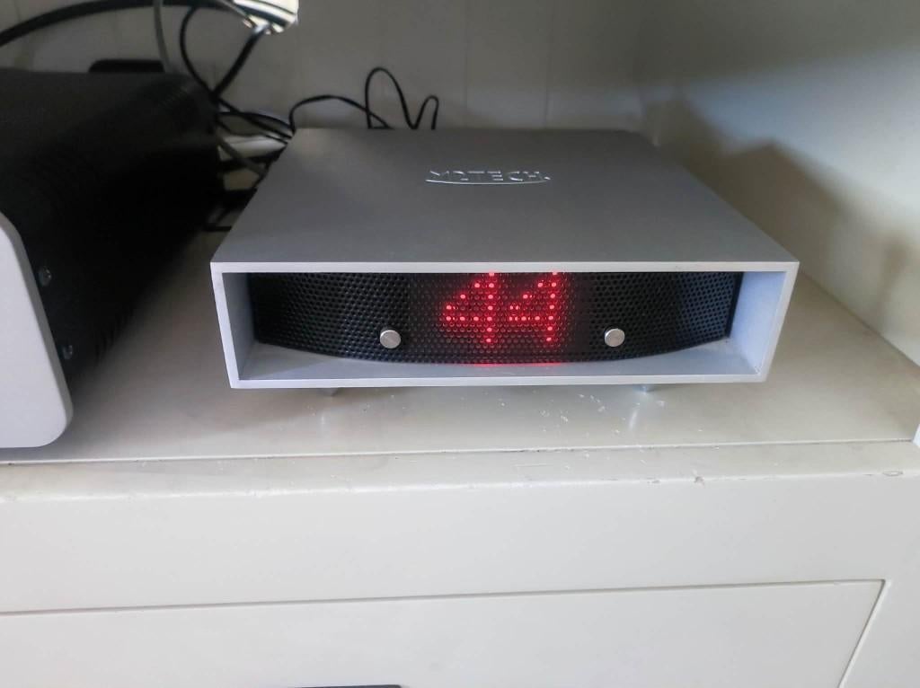 M2Tech Young-HiEnd usb DAC, TV, Hi-fi & Vidéo, Convertisseurs, Enlèvement ou Envoi, Comme neuf