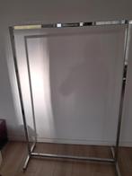 Tringle à vêtements, Enlèvement, Utilisé