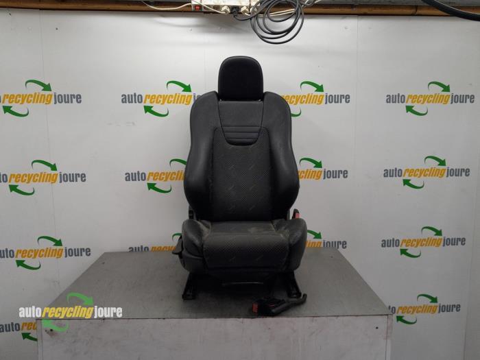 Stoel rechts van een Opel Zafira, Auto-onderdelen, Interieur en Bekleding, Opel, Gebruikt, 3 maanden garantie