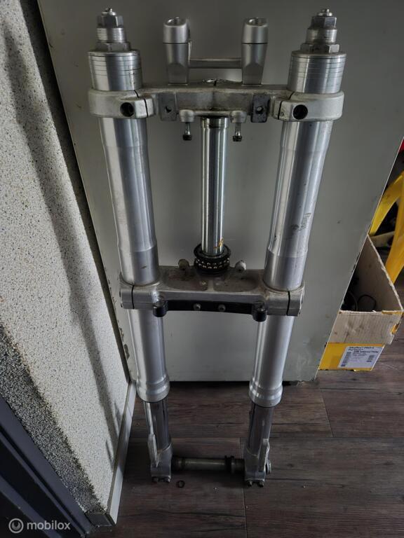 Voorvork showa vork instelbaar Multistrada 620 1000 1100, Motos, Enlèvement ou Envoi, Ia Antonio Cavalieri Ducati, 74/5, 74/6, 40132 Bologna BO