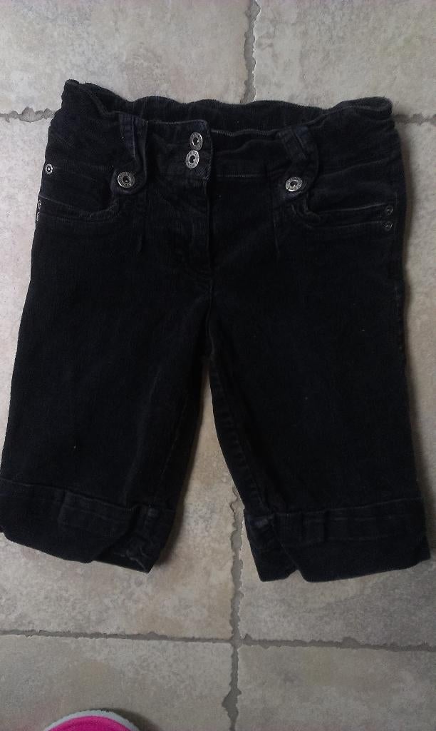 Mooie zwarte velvet short mt 140, Enfants & Bébés, Vêtements enfant | Taille 140, Enlèvement ou Envoi, Comme neuf, Fille, Pantalon