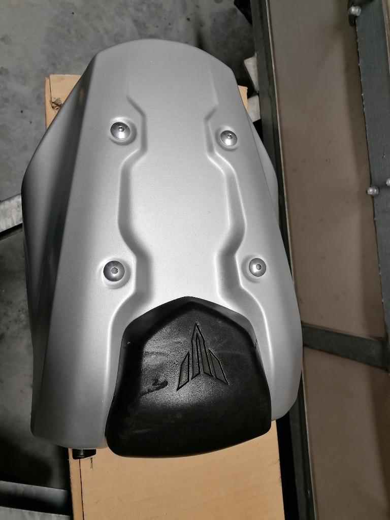 YAMAHA MT-03 2006 - CAPOT DE SELLE ORIGINE  bon état, Motos, Enlèvement, Utilisé