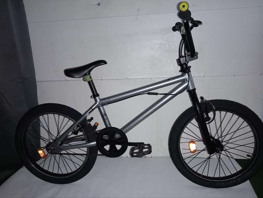 Mooie staat BMX freestyle 20 inch/voor leeftijd (9-14)jaar.., Fietsen en Brommers, Fietsen | Crossfietsen en BMX, Ophalen, Zo goed als nieuw