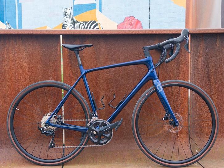 Vélo Gravel scott addict neuf, Vélos & Vélomoteurs, Vélos | Vélos de course, Comme neuf, Hommes, Autres marques, Plus de 20 vitesses