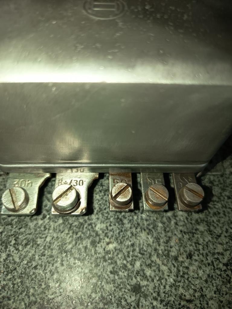 Régulateur de tension 14V vintage, Autos : Pièces & Accessoires, Enlèvement, Utilisé, Autres marques, Batteries et Accessoires