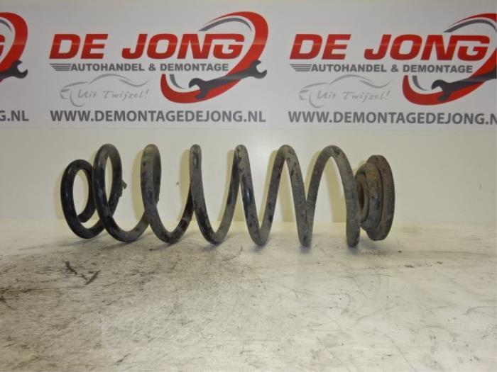 Ressort de flexion arrière d'un Volkswagen Touran, Autos : Pièces & Accessoires, Suspension & Châssis, Volkswagen, Utilisé, 3 mois de garantie
