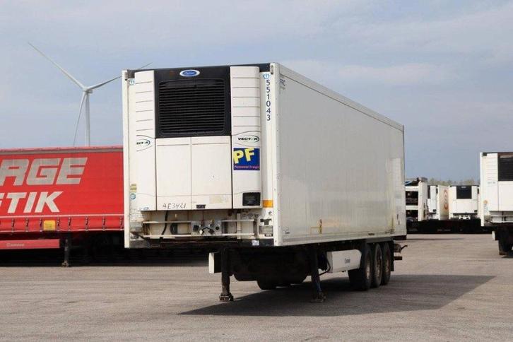 Veiling: Opleggers en Containerchassis, Auto's, Vrachtwagens, Bedrijf, DAF, Ophalen