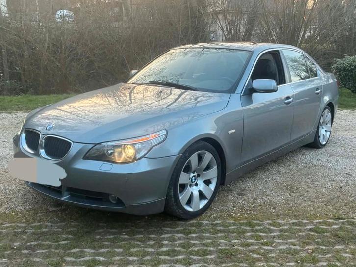 Bmw 530i boîte automatique, Auto's, BMW, Bedrijf, 5 Reeks, Climate control, Lederen bekleding, Benzine, Euro 4, Berline, 4 deurs